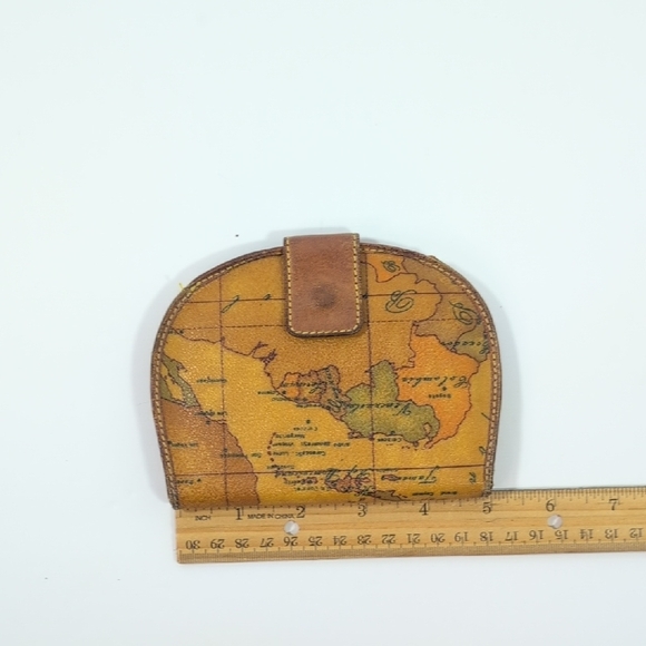Alviero Martini Vintage Map Wallet - Picture 12 of 14